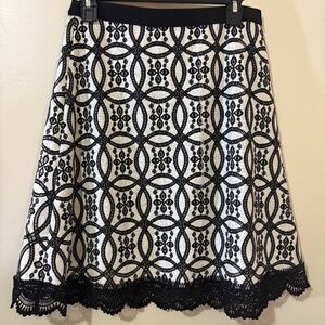 Women's Black & White Lace Skirt